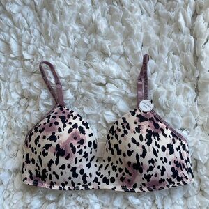 Nine West 36C Wire-Free Bra